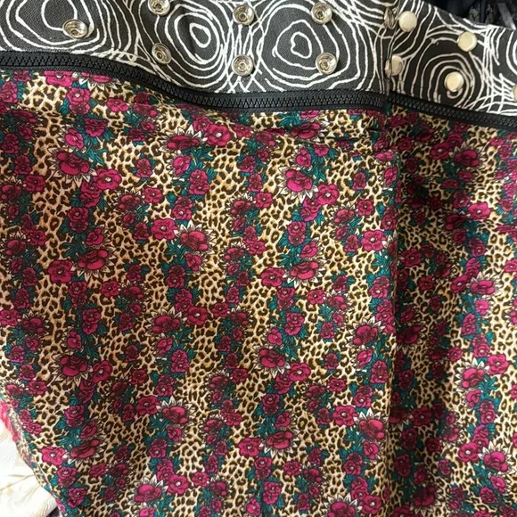Beautiful Zand Reversible Skirts w/ Purse Fits Small/Medium